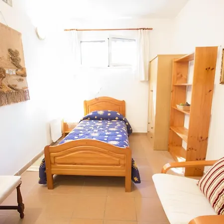Lleopard Villa