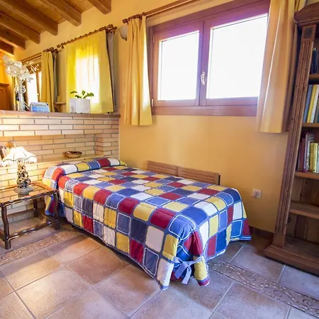 Lleopard Villa *